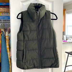 Old Navy Puffer Vest